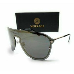 Versace Women's Silver and Grey Pilot Sunglasses!